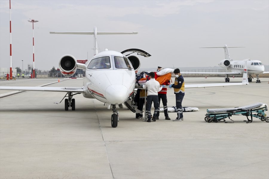 Abd'de Yaşayan Türk Halk Bilimci İlhan Başgöz Ambulans Uçakla Türkiye'ye Getirildi