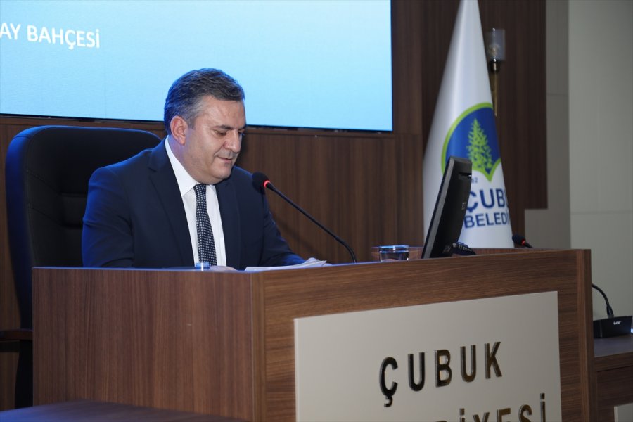 Çubuk Belediye Başkanı Demirbaş, Yeni Yılda Yapılacak Çalışmaları Anlattı