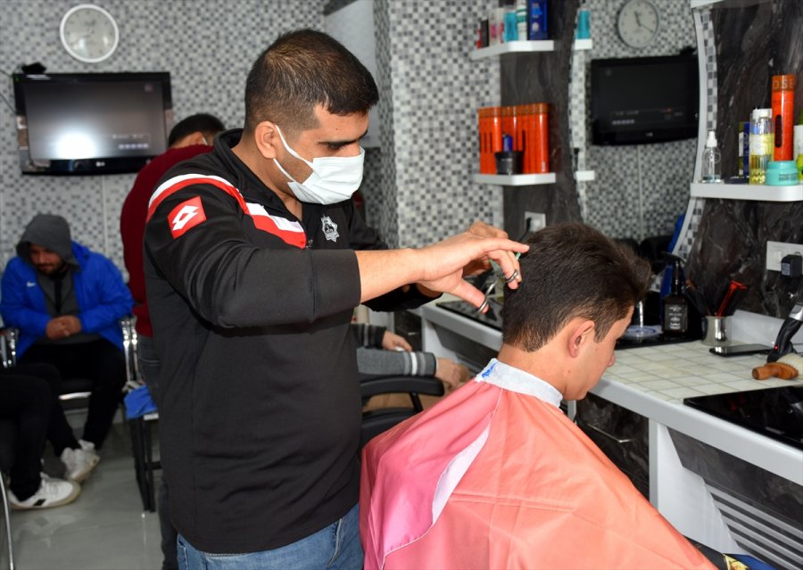 Çocukluk Hayali Berber Dükkanına Devlet Desteğiyle Kavuştu