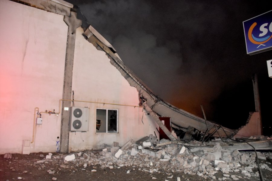 Güncelleme - Kayseri'de Bir Fabrikada Çıkan Yangın Kontrol Altına Alındı