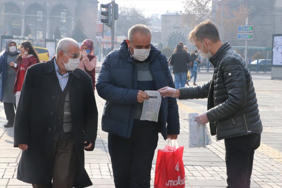 Kayseri'de Öğrenciler 