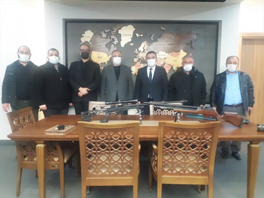 Ak Parti Seydişehir Teşkilatı, Beyşehir'de Silah Fabrikalarını Ziyaret Etti