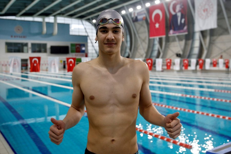 Kariyerine 38 Türkiye Rekoru Sığdıran Milli Yüzücü, Gözünü Olimpiyatlara Çevirdi