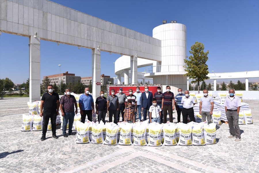 Konya Büyükşehir Belediyesi, Çiftçilere 2020 Yılında 7 Milyon Liralık Destekte Bulundu
