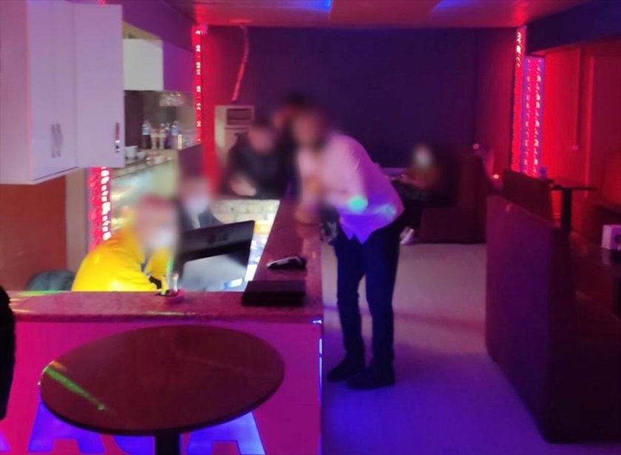 Konya'da Kovid-19 Tedbirlerine Uymayan 92 Kişiye Ceza Kesildi