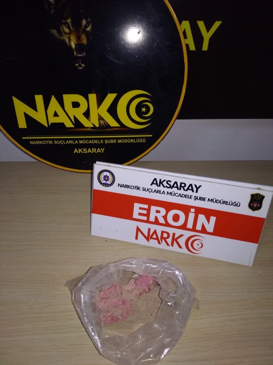 Aksaray'da Uyuşturucu Sattıkları İddiasıyla Yakalanan 2 Şüpheli Tutuklandı