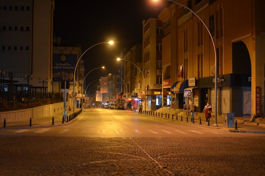 Konya, Karaman, Aksaray Ve Afyonkarahisar'da Sokağa Çıkma Kısıtlaması Sessizliği