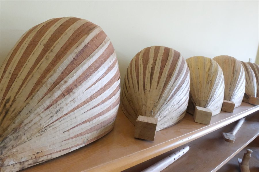 Mut'ta Bağlama Yapım Atölyesi Açıldı