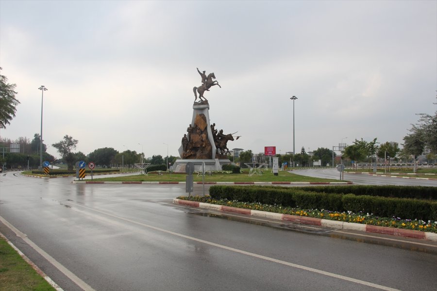 Antalya, Muğla, Burdur Ve Isparta'da Sokağa Çıkma Kısıtlamasıyla Sessizlik Hakim