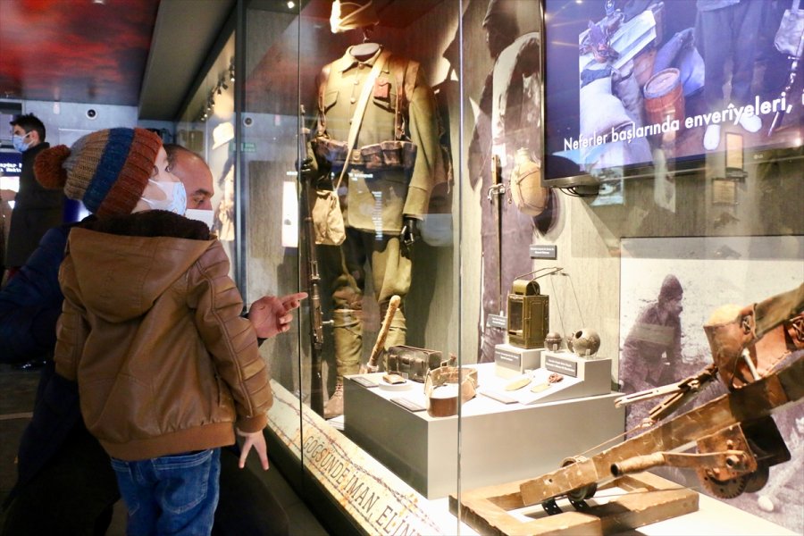 Çanakkale Zaferi'ni Mobil Müzeyle 53 Kentte 70 Bin Kişiye Anlattılar