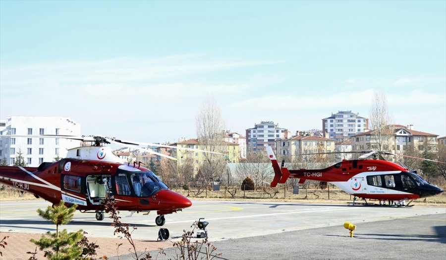 Solunum Sıkıntısı Yaşayan Hasta Hava Ambulansıyla Ankara'ya Sevk Edildi