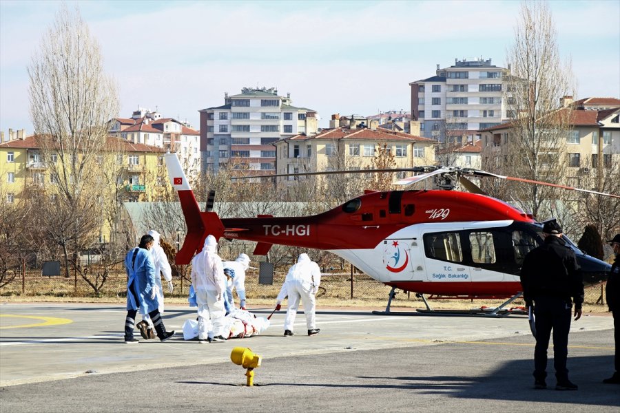 Solunum Sıkıntısı Yaşayan Hasta Hava Ambulansıyla Ankara'ya Sevk Edildi