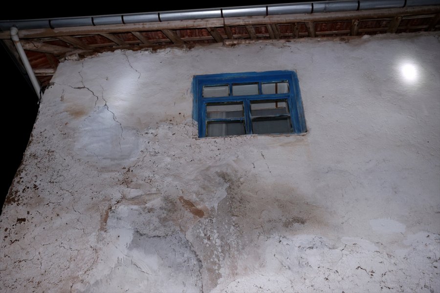 Ankara'nın Kalecik İlçesinde 4,5 Büyüklüğündeki Deprem Sonrası İncelemeler Sürüyor