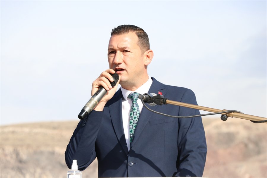 Niğde'de Bor Belediyesince Kurulan Güneş Enerjisi Santrali Elektrik Üretimine Başladı