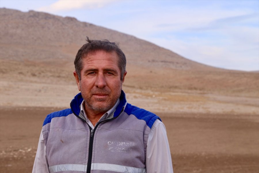 Suları Çekilen May Barajı, Kuraklığın Boyutunu Gözler Önüne Seriyor