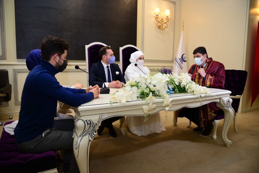 Kahramankazan'da Geçen Yıl 330 Çift Dünya Evine Girdi