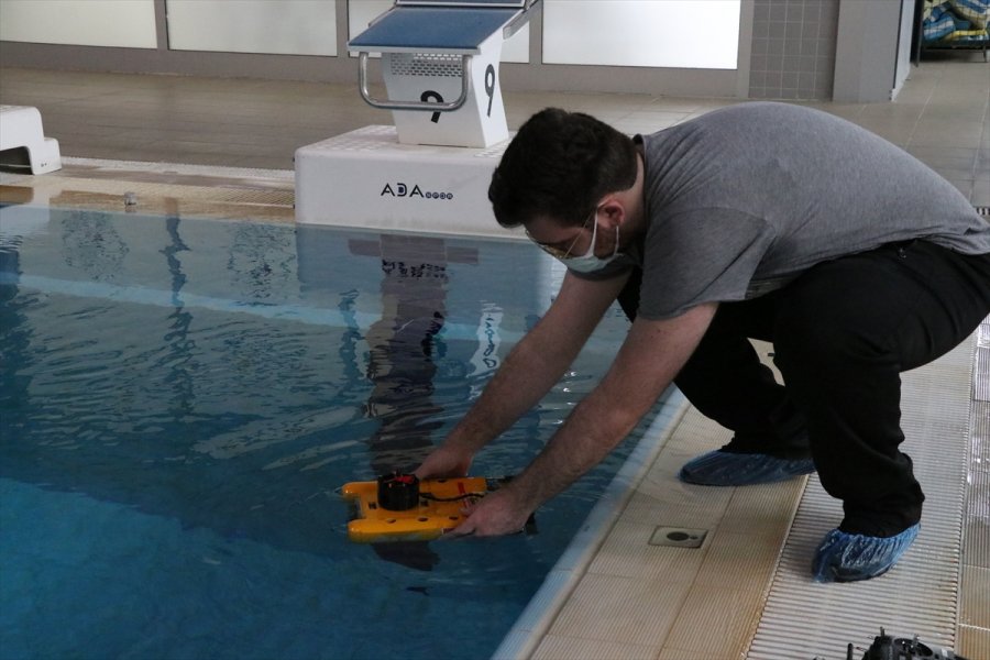 Üniversite Öğrencisi Niğde Teknopark'ta Mini 