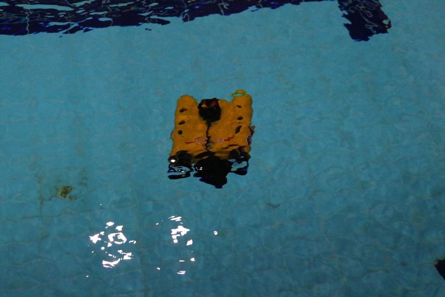 Üniversite Öğrencisi Niğde Teknopark'ta Mini 