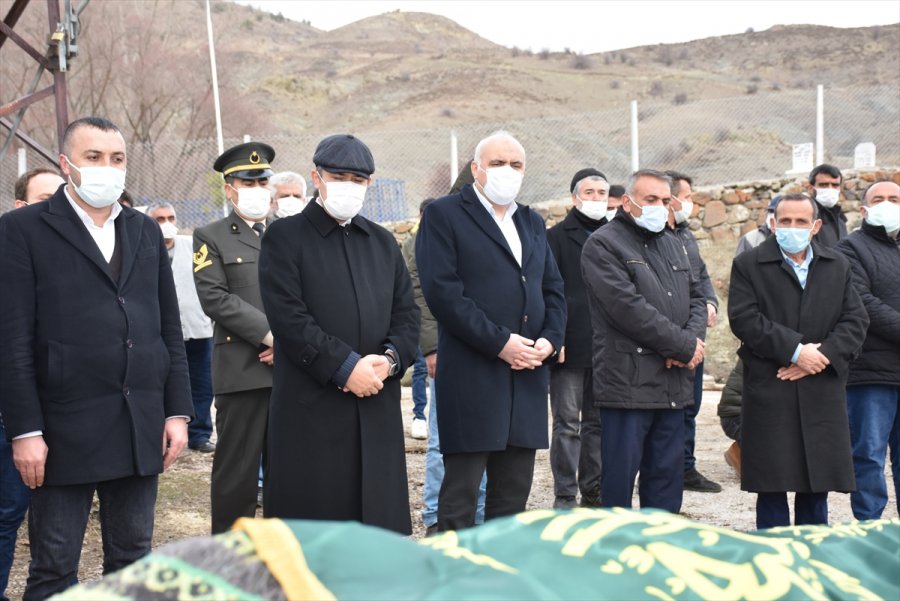 Vefat Eden Kore Gazisi İbrahim Alp Ankara'da Son Yolculuğuna Uğurlandı