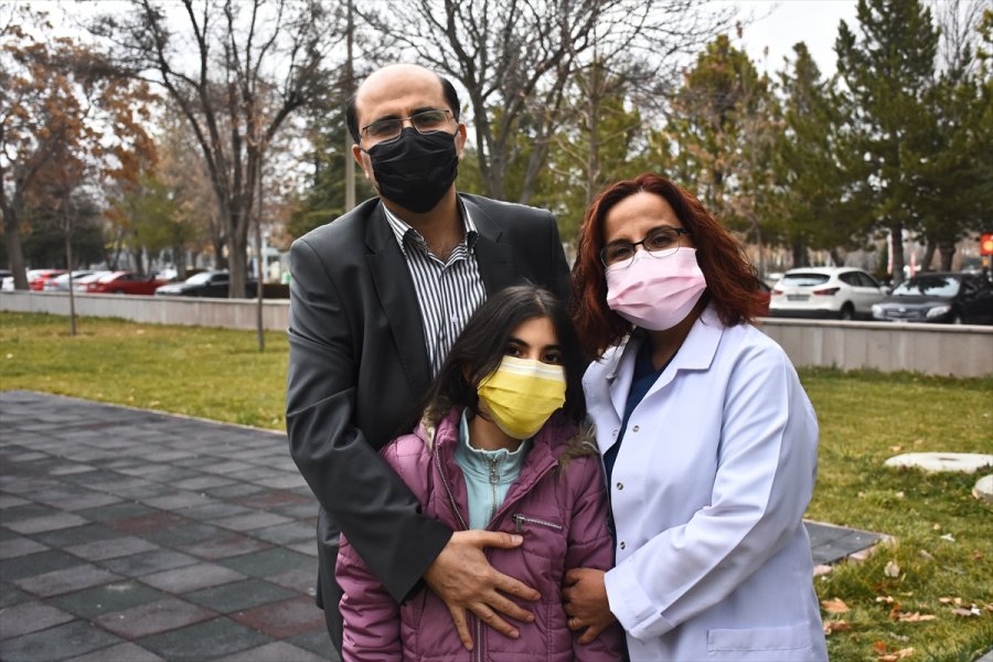 Akademisyen Çift, Türkiye'nin İlk Mrna Aşısı İçin Ter Döküyor