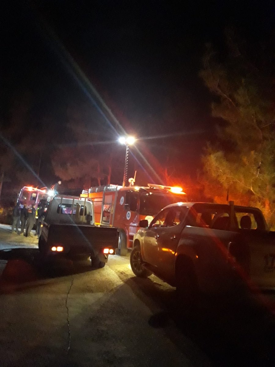 Antalya'da Çıkan Yangında 25 Dönüm Ormanlık Alan Zarar Gördü