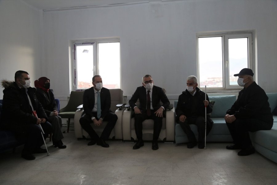 Beyaz Baston Görme Engelliler Haftası