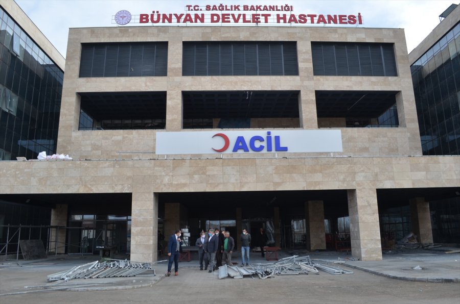 İl Sağlık Müdürü Ali Ramazan Benli'den İlçelere Yapılan Hastanerle İlgili Açıklama