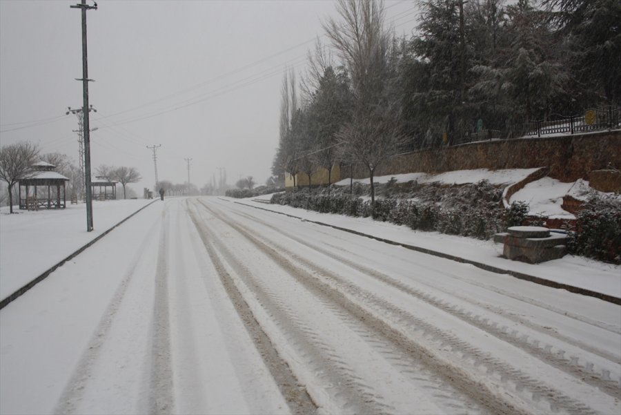 Derbent'te Kar Yağışı