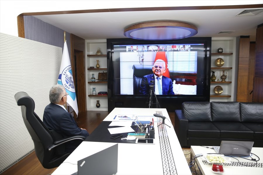 Enerji Ve Tabii Kaynaklar Bakanı Fatih Dönmez, Kayseri'yi Örnek Gösterdi