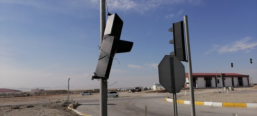 Ereğli'de Etkili Olan Fırtına, Hasara Neden Oldu