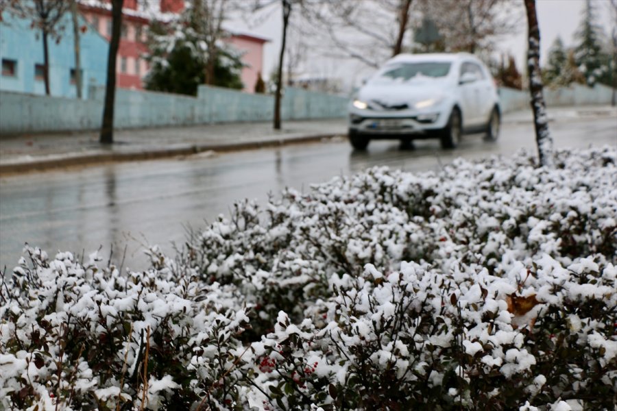Eskişehir, Kütahya Ve Balıkesir'de Yılın İlk Kar Yağışı
