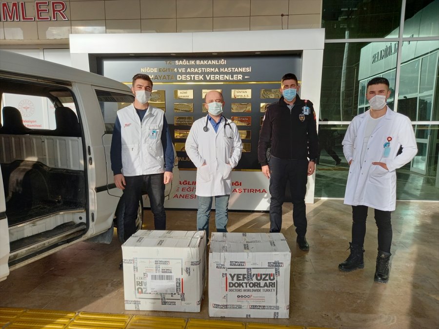 Genç Yeryüzü Doktorları Topluluğu'ndan Kovid-19 Servisi Çalışanlarına