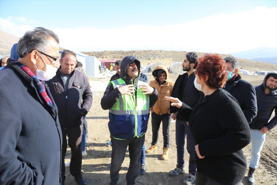 Halkapınar'da Şiddetli Rüzgar Hasara Yol Açtı