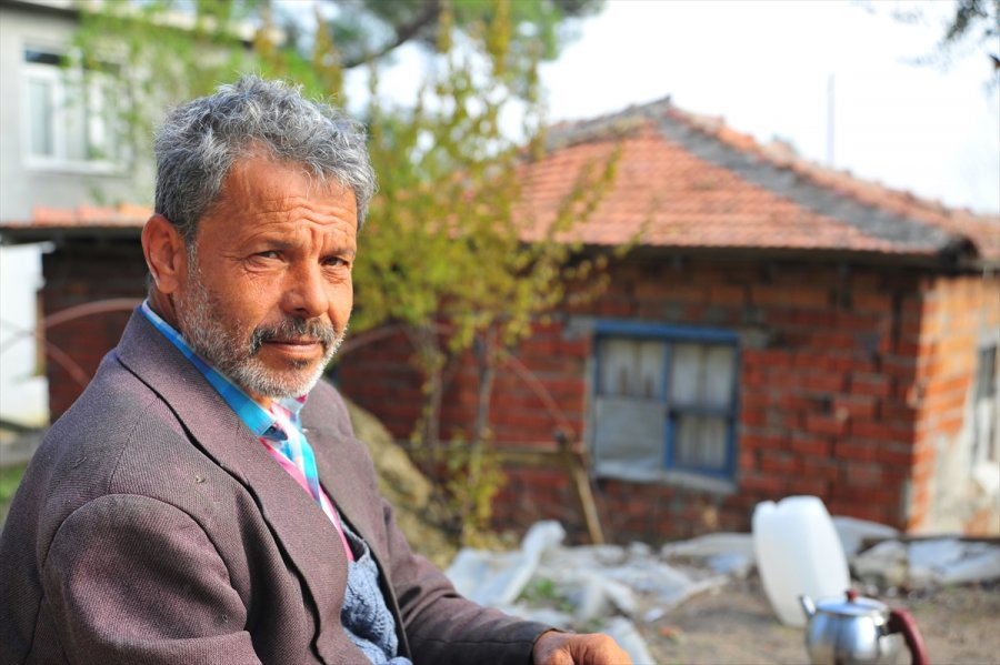 Harabe Evde Yaşayan Engellinin Yüzünü Hayırseverler Güldürdü