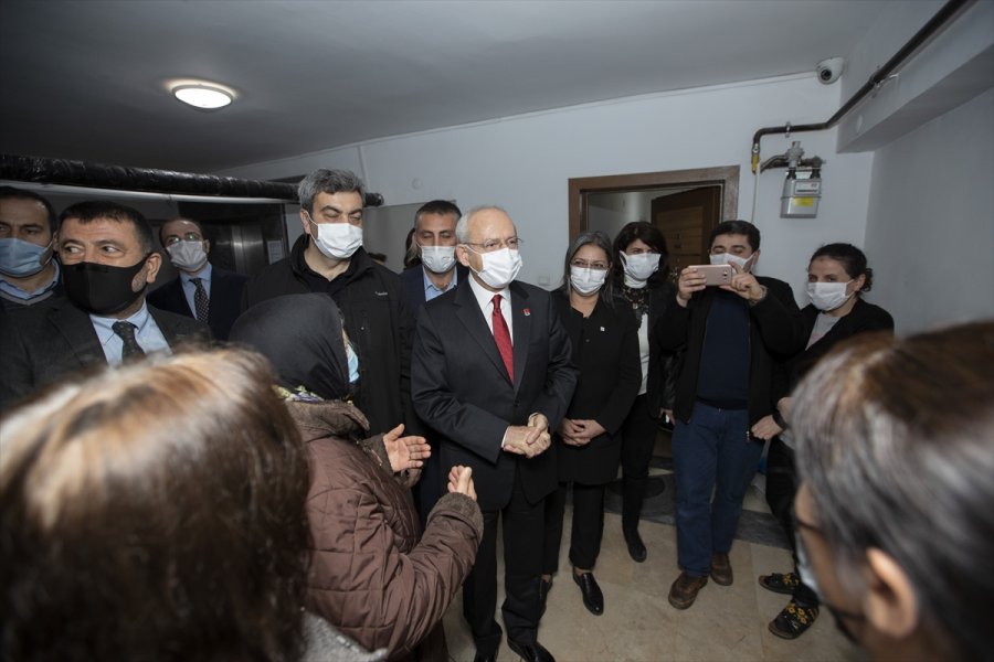 Kılıçdaroğlu Ve Eşinden Ev Ziyareti