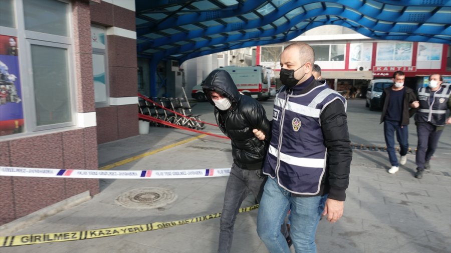Konya'da Fuhşa Zorlanan 2 Kadın, Kilitlendikleri Evden İtfaiye Yardımıyla Kurtarıldı
