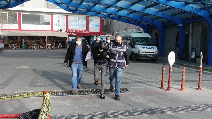 Konya'da Fuhşa Zorlanan 2 Kadın, Kilitlendikleri Evden İtfaiye Yardımıyla Kurtarıldı