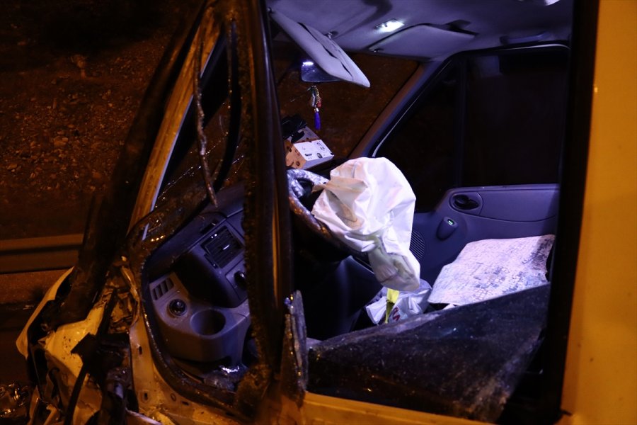 Tarsus-adana-gaziantep Otoyolunda Zincirleme Trafik Kazası