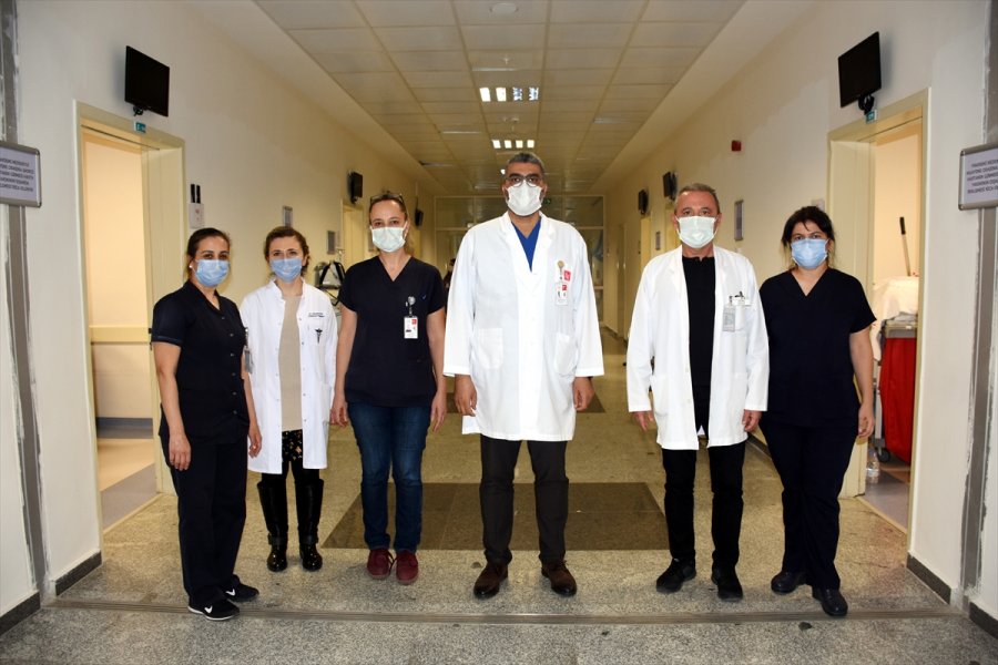 Alanya'da Sağlık Çalışanlarına Kovid-19 Aşısı Yapılmaya Başlandı