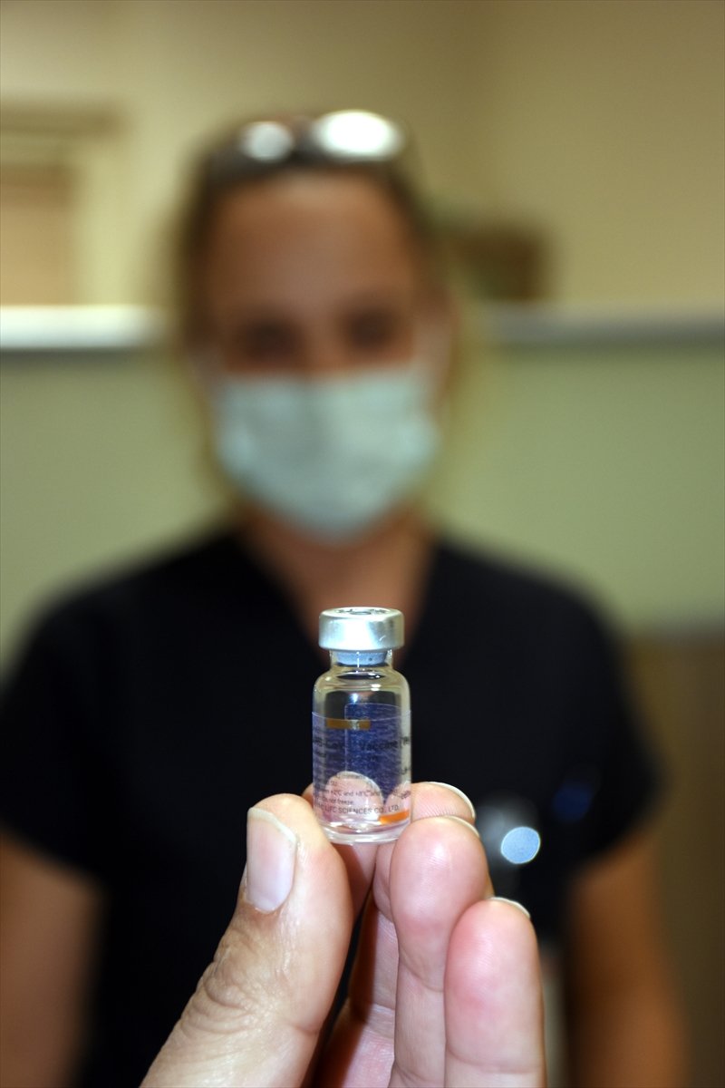 Alanya'da Sağlık Çalışanlarına Kovid-19 Aşısı Yapılmaya Başlandı