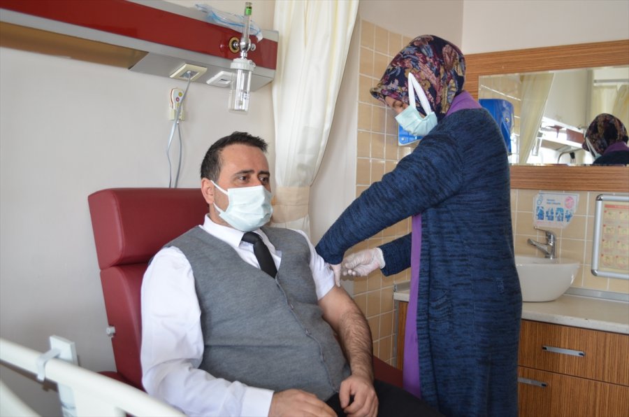 Bünyan'da Kovid-19 Aşısı Yapılmaya Başlandı