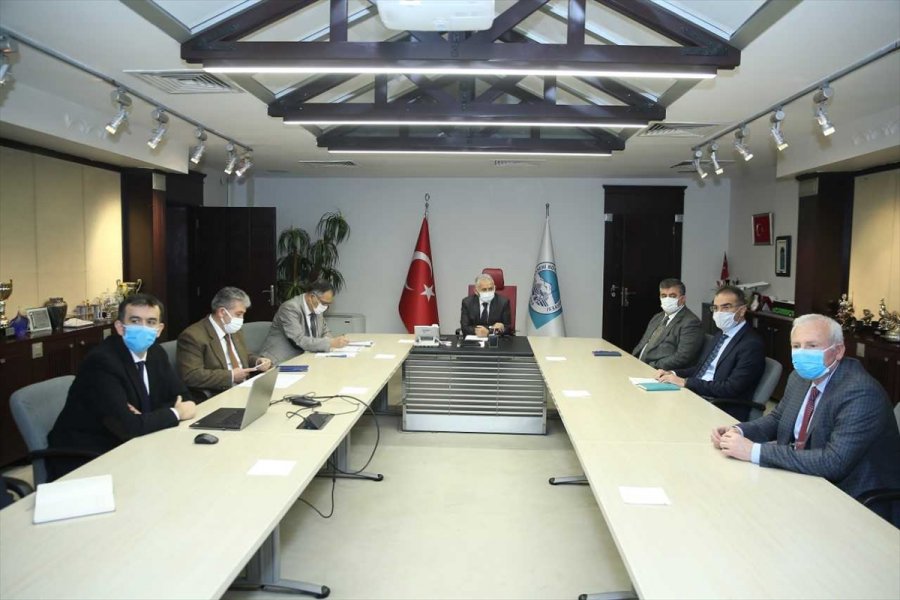 Kayseri Büyükşehir Belediyesinde Ulaşım Toplantısı