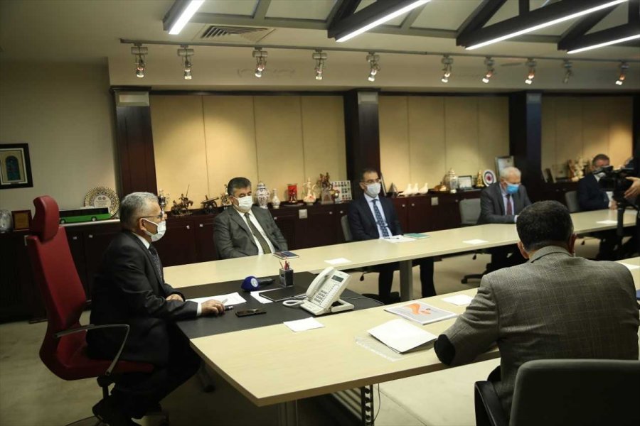 Kayseri Büyükşehir Belediyesinde Ulaşım Toplantısı