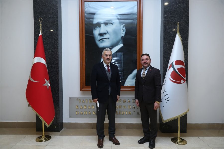 Ak Parti Bursa Milletvekili Atilla Ödünç, Eskişehir'de Ziyaretlerde Bulundu: