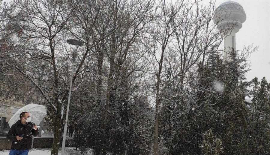 Başkentte Kar Yağışı Etkili Oluyor