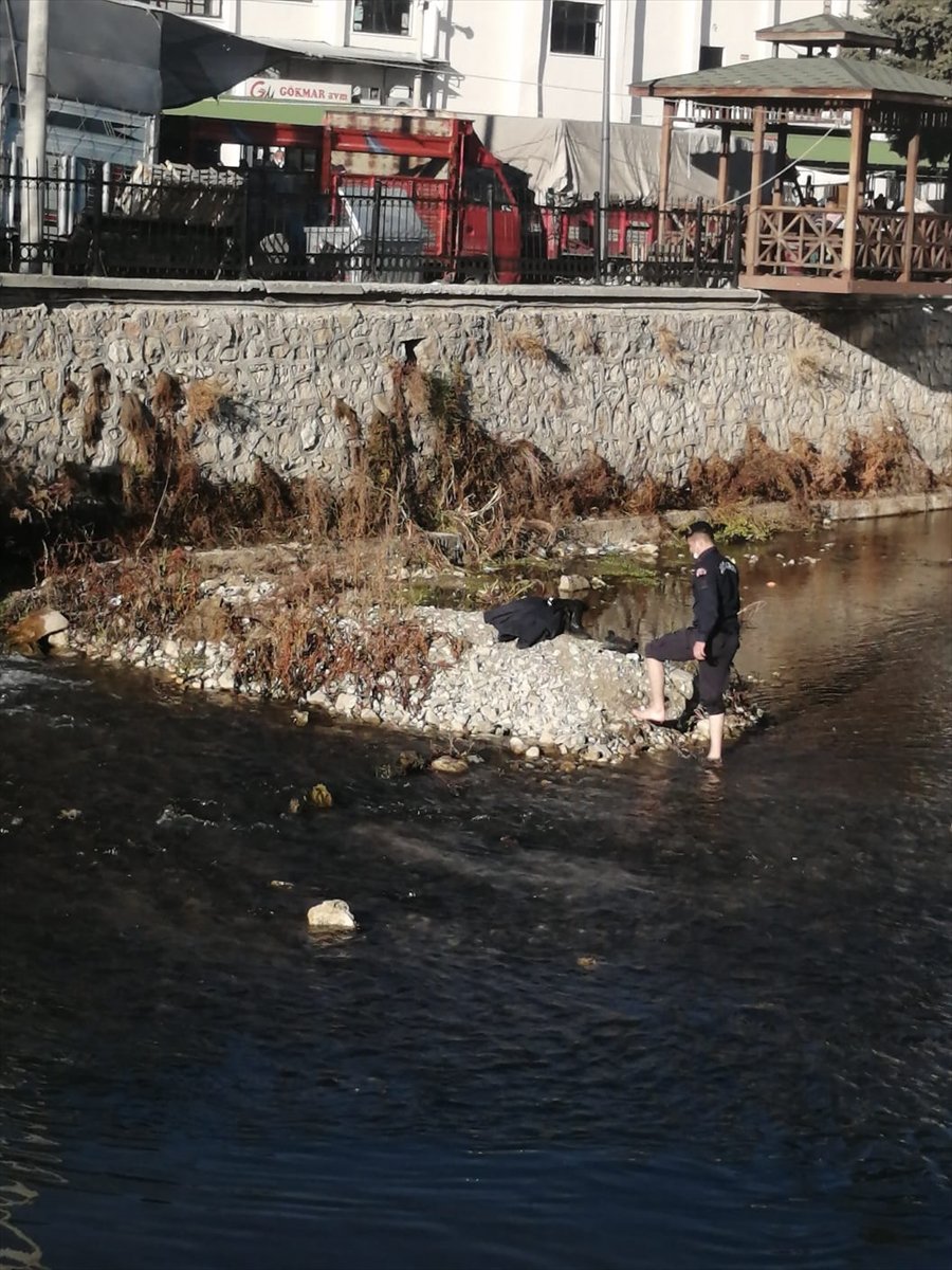 Bozkır'da Jandarma Ekipleri Yaralı Kızıl Şahine Yardım Eli Uzattı