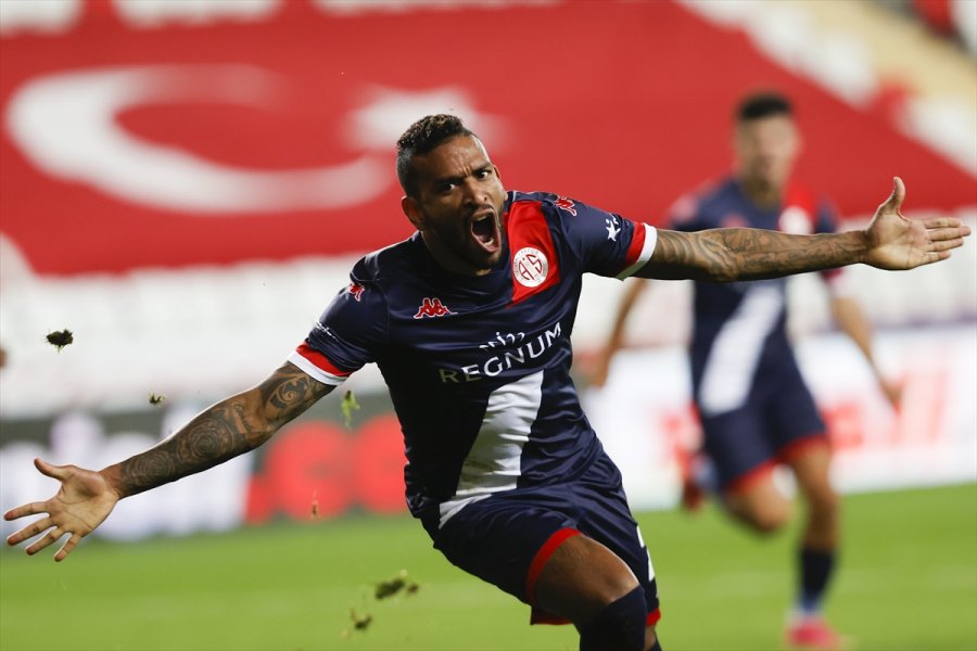 Fraport Tav Antalyaspor-trabzonspor Maçından Notlar