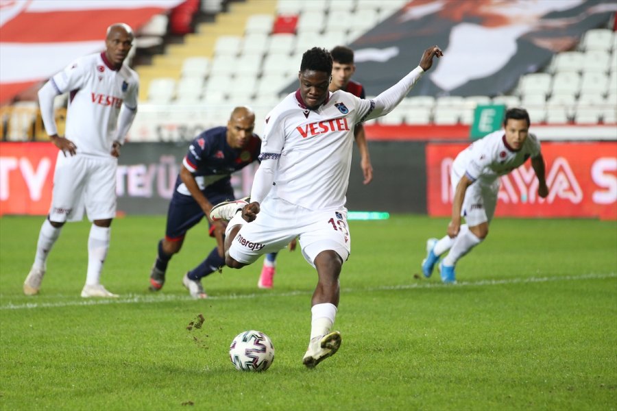 Fraport Tav Antalyaspor-trabzonspor Maçından Notlar