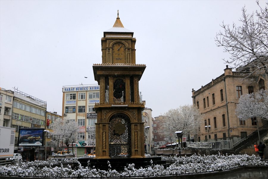 Konya, Afyonkarahisar Ve Aksaray'da Sokağa Çıkma Kısıtlamasında Sessizlik Hakim