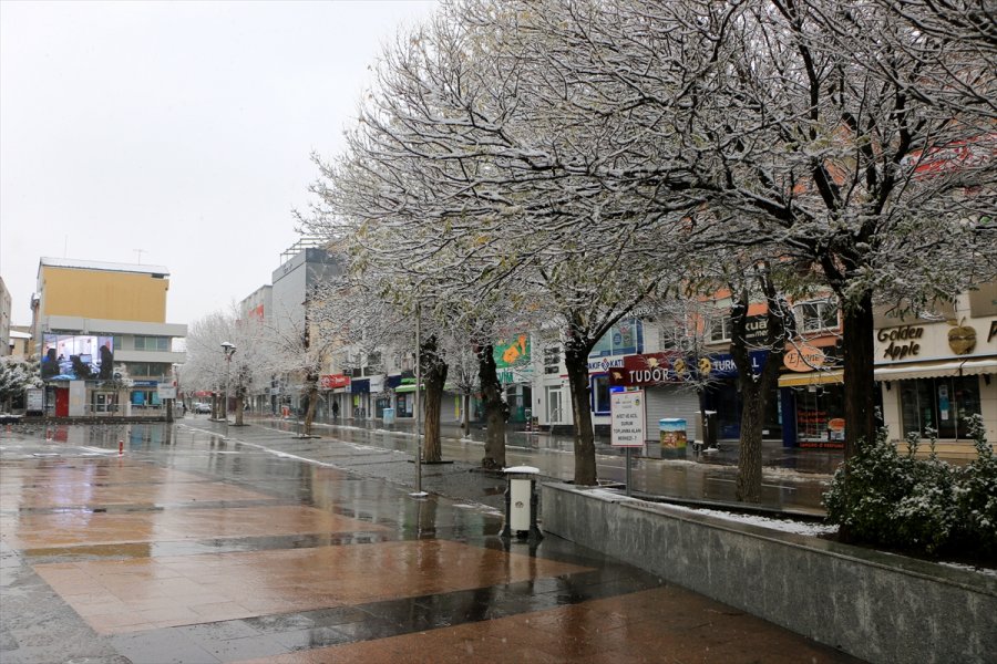 Konya, Afyonkarahisar Ve Aksaray'da Sokağa Çıkma Kısıtlamasında Sessizlik Hakim